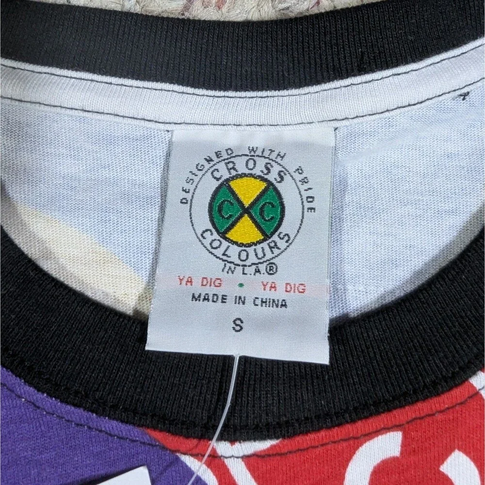Cross Colours T-Shirt Mens SMALL Posse Circles Polka Dot Streetwear Hip-Hop Tee